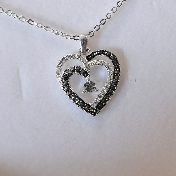 Fine Silver & Black Marcasite Heart Necklace BNWT